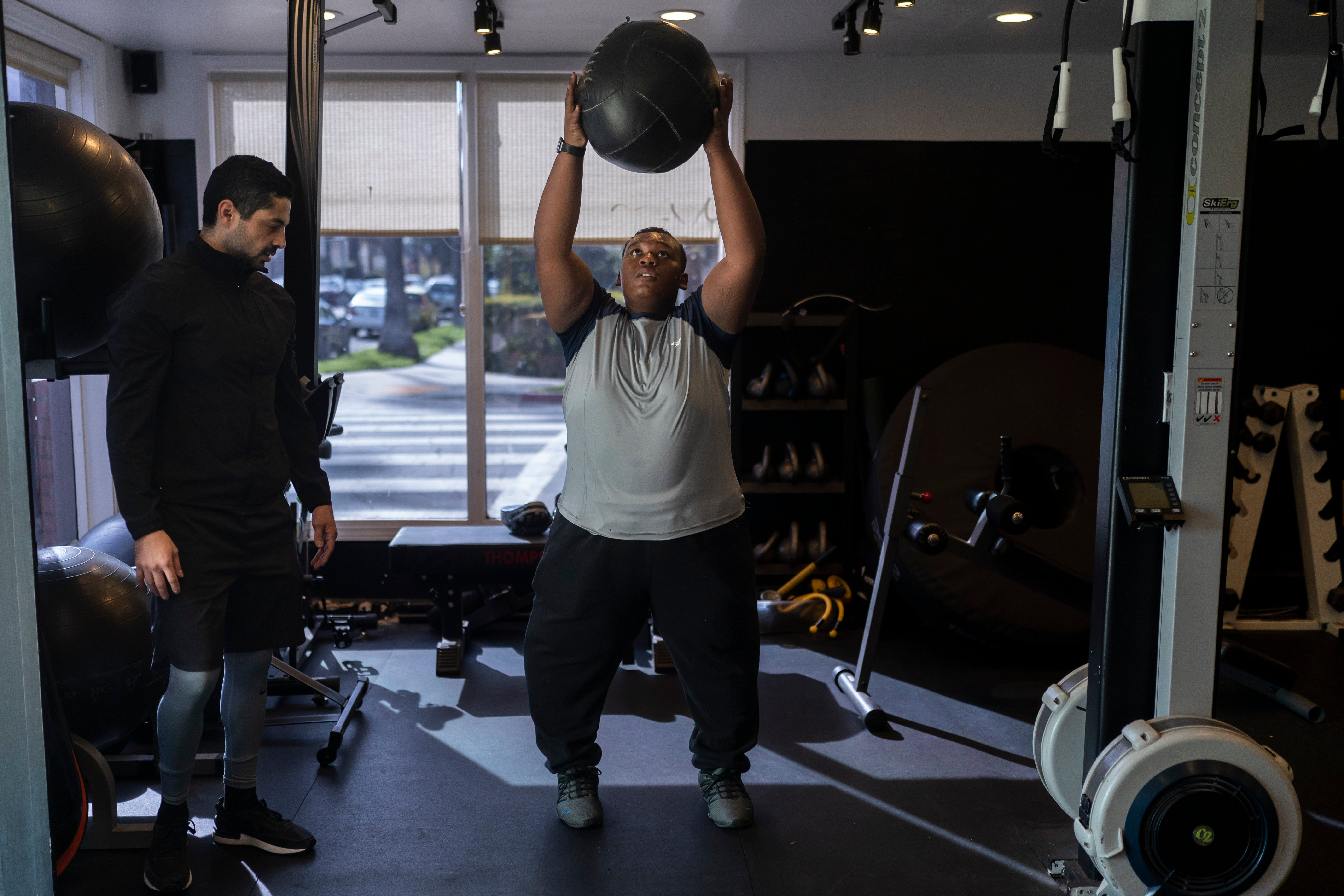 OBESIDAD ADOLESCENTE-TRATAMIENTOS