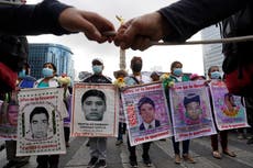México: detenidos ocho militares por la desaparición de los 43 estudiantes de Ayotzinapa