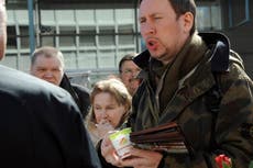 Teniente de alcalde de Helsinki es descubierto pintando un grafiti