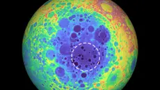 Científicos descubren una gigantesca “estructura” bajo la superficie de la Luna