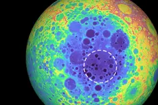 Científicos descubren una gigantesca “estructura” bajo la superficie de la Luna
