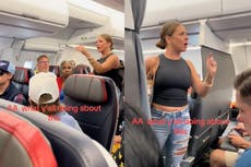 Mujer abandona vuelo de American Airlines tras acusar a un pasajero de “no” ser “real”