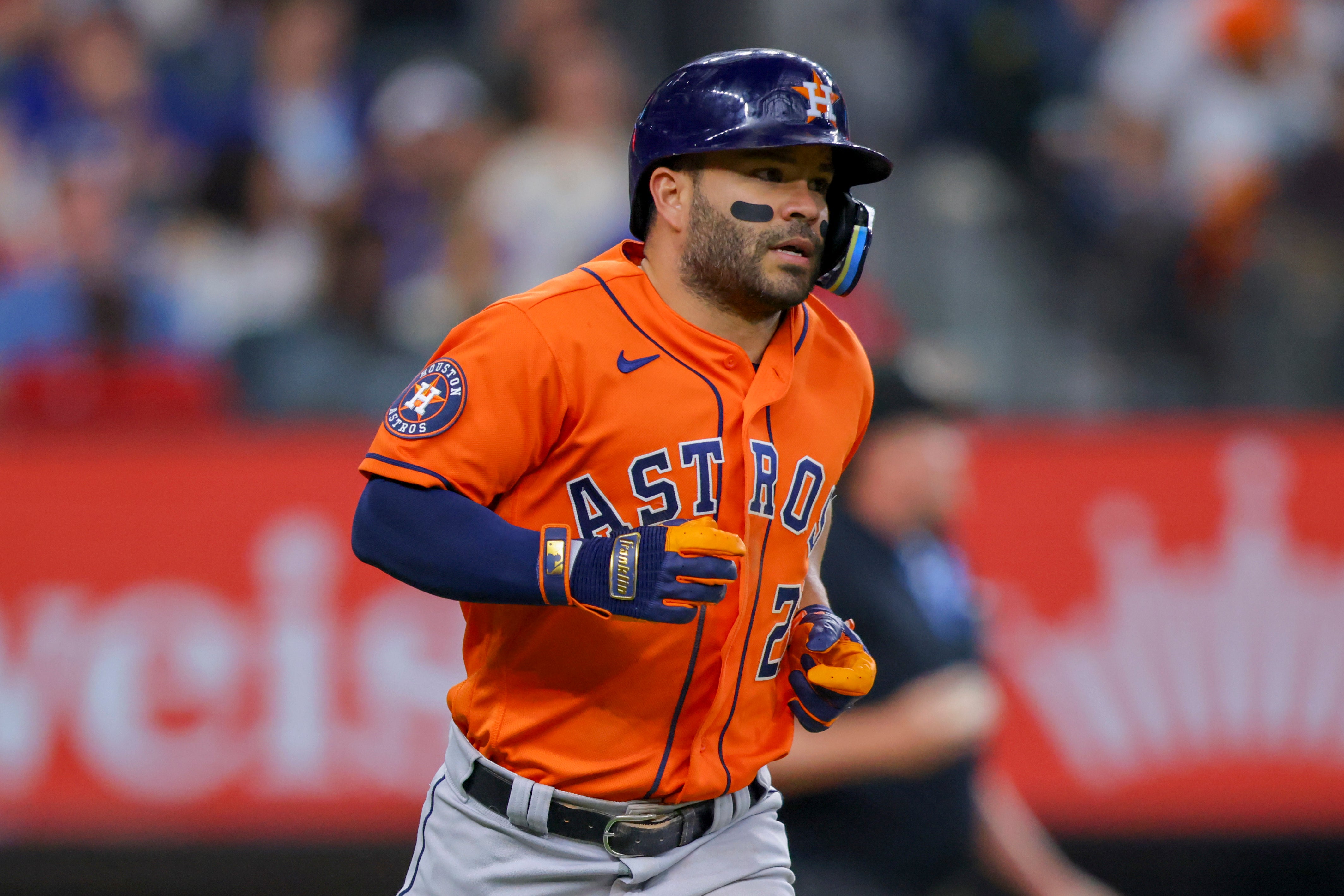 ASTROS-ALTUVE LESIÓN