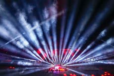 El Salvador: En medio de críticas por su guerra contra las pandillas, Bukele recurre al deporte