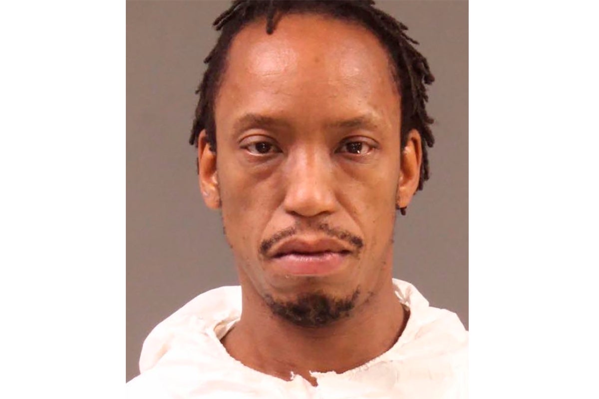 FILADELFIA-TIROTEO_00032.jpg?quality=75&width=990&height=614&fit=bounds&format=pjpg&crop=16%3A9%2Cof