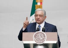 Se calienta precampaña en México: López Obrador ignora orden del ente electoral y oposición lo reta