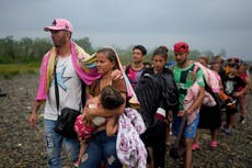 Caravana de migrantes avanza en México hacia EEUU