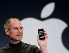 Un iPhone de primera generación es vendido en subasta por 190.373 dólares