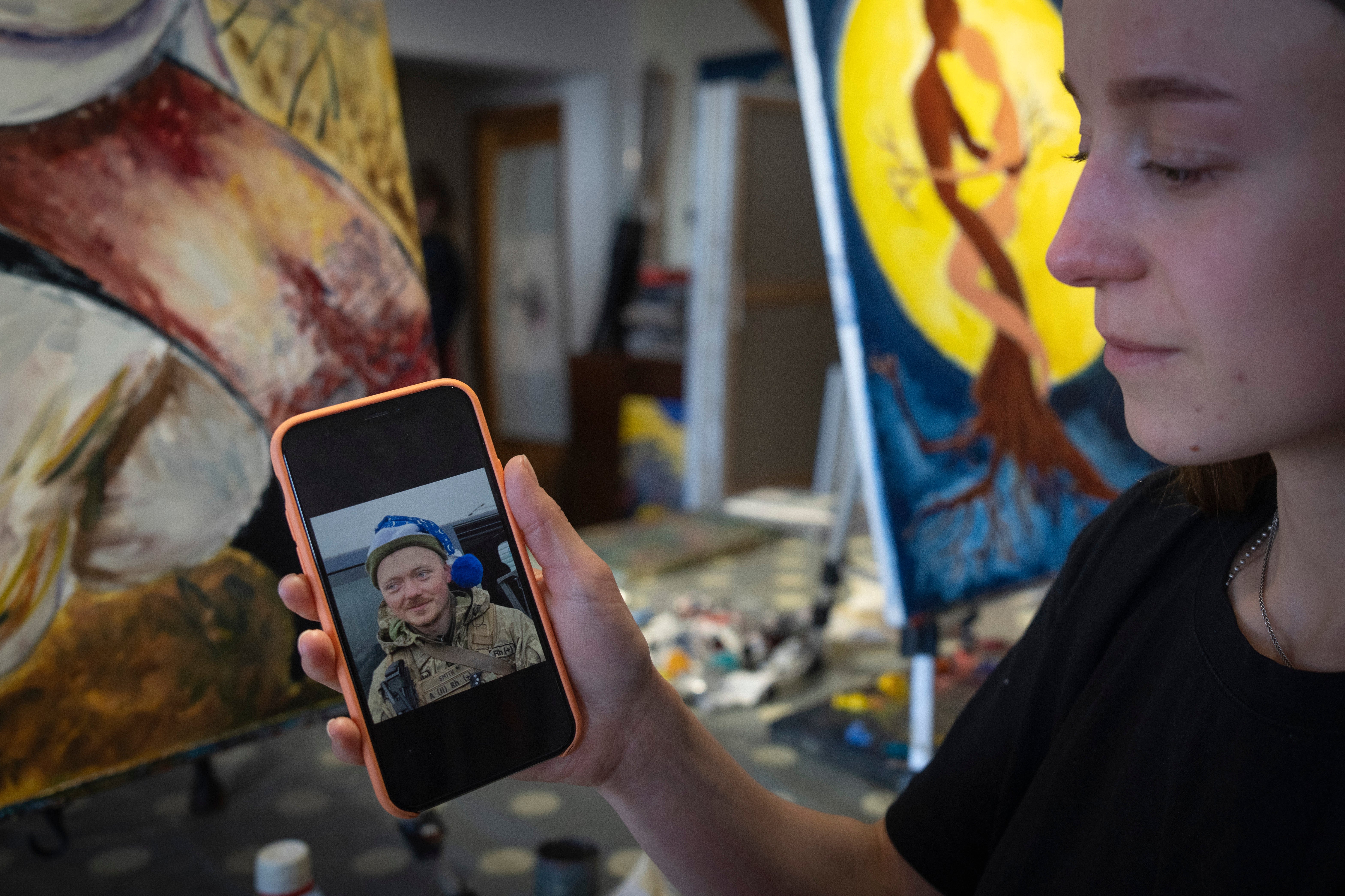 UCRANIA-GUERRA-PINTANDO EL DOLOR