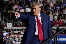 AP Explica: Cómo la estrategia de compromisarios falsos de Trump se convirtió en un "plan corrupto"