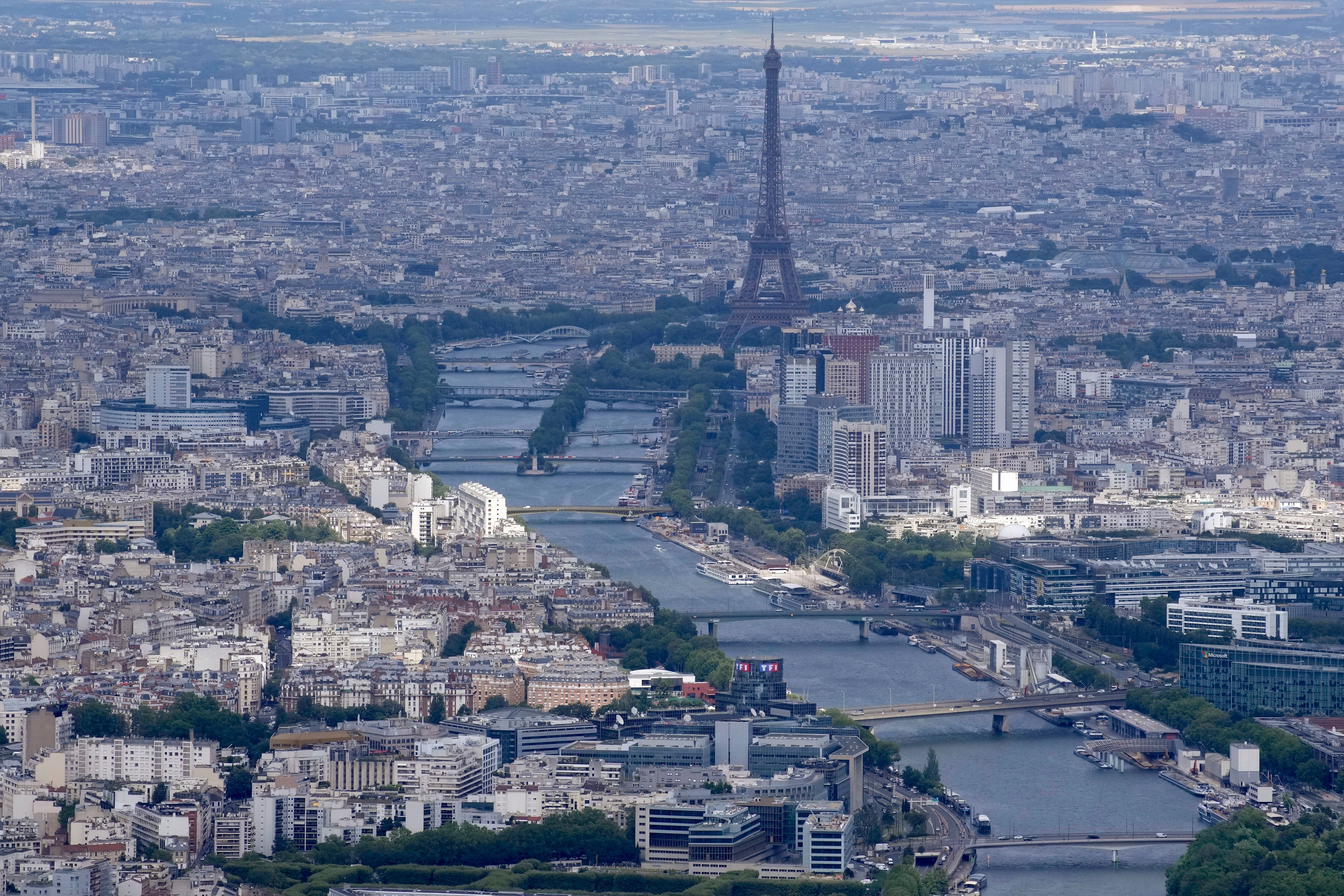 PARÍS-SENA-CONTAMINACIÓN