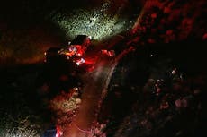 Tres muertos tras una colisión aérea durante las labores de extinción de un incendio en California