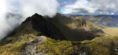 Hallan muertos a tres excursionistas en una montaña de Escocia