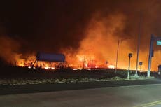 Incendios en Hawai destruyen viviendas y obligan a evacuar