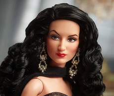 Mattel lanza nueva muñeca Barbie inspirada en María Félix “La Doña”