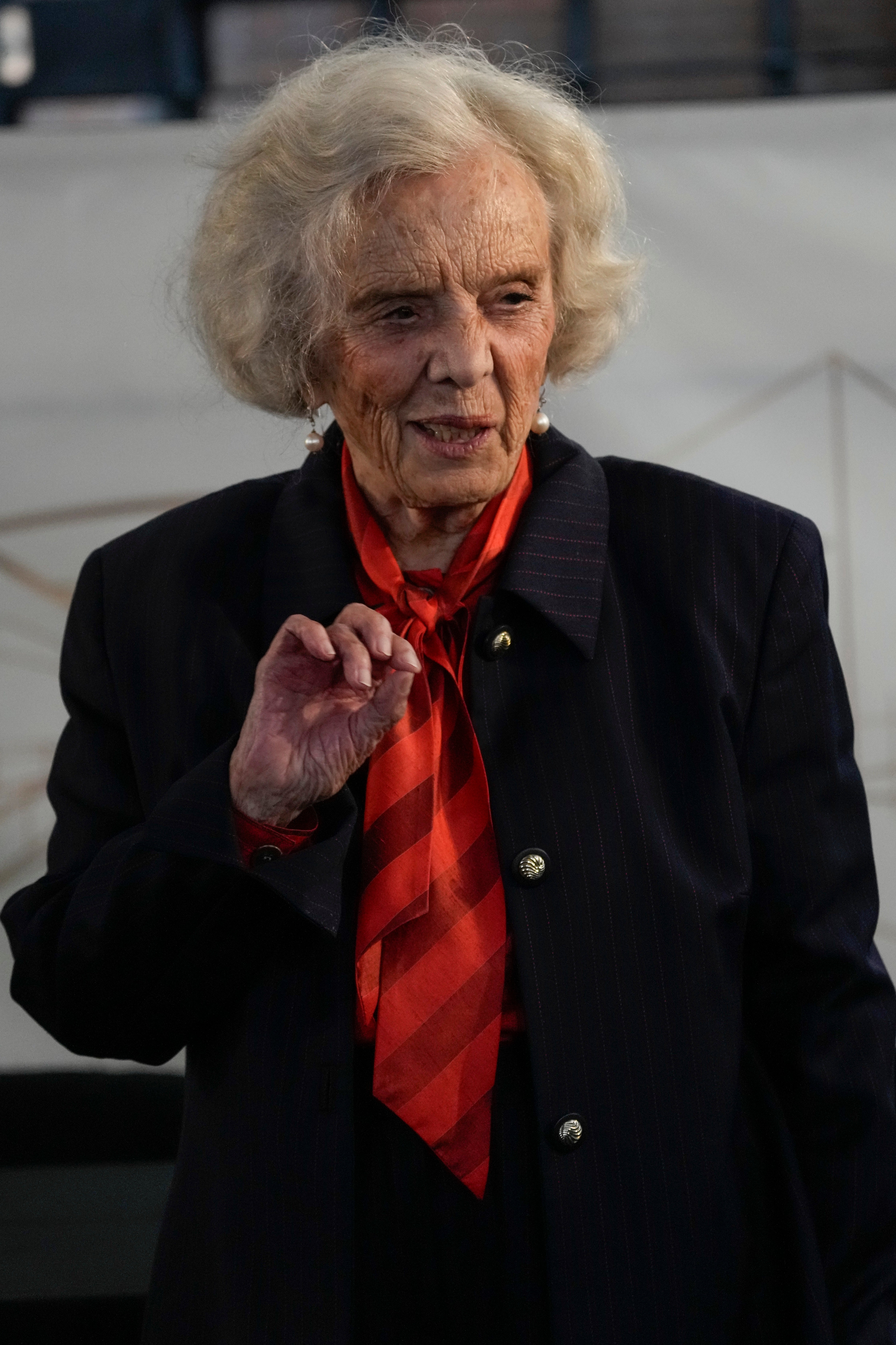 ELENA PONIATOWSKA
