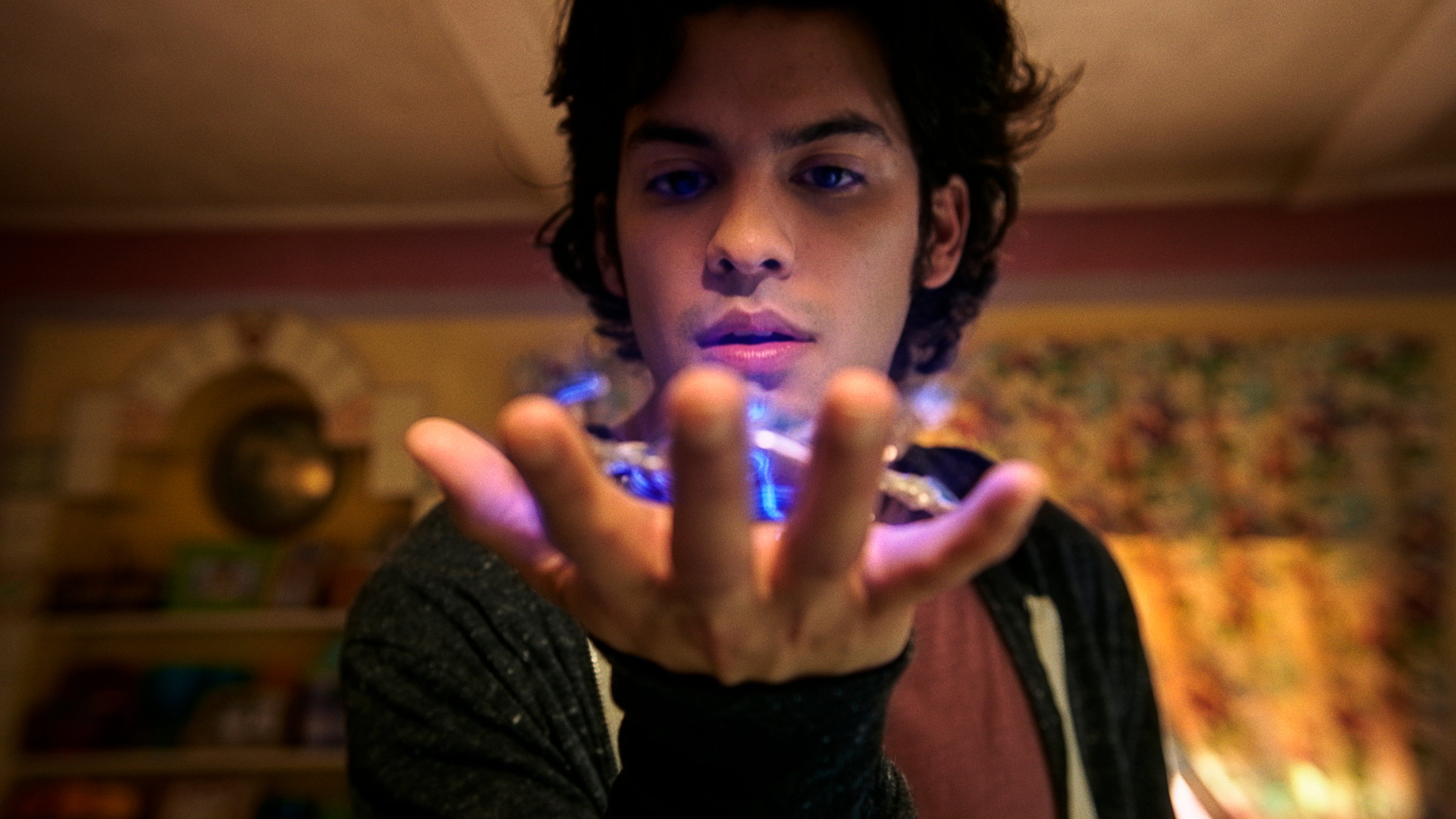 Reseña: “Blue Beetle” es más que un bicho entre superhéroes