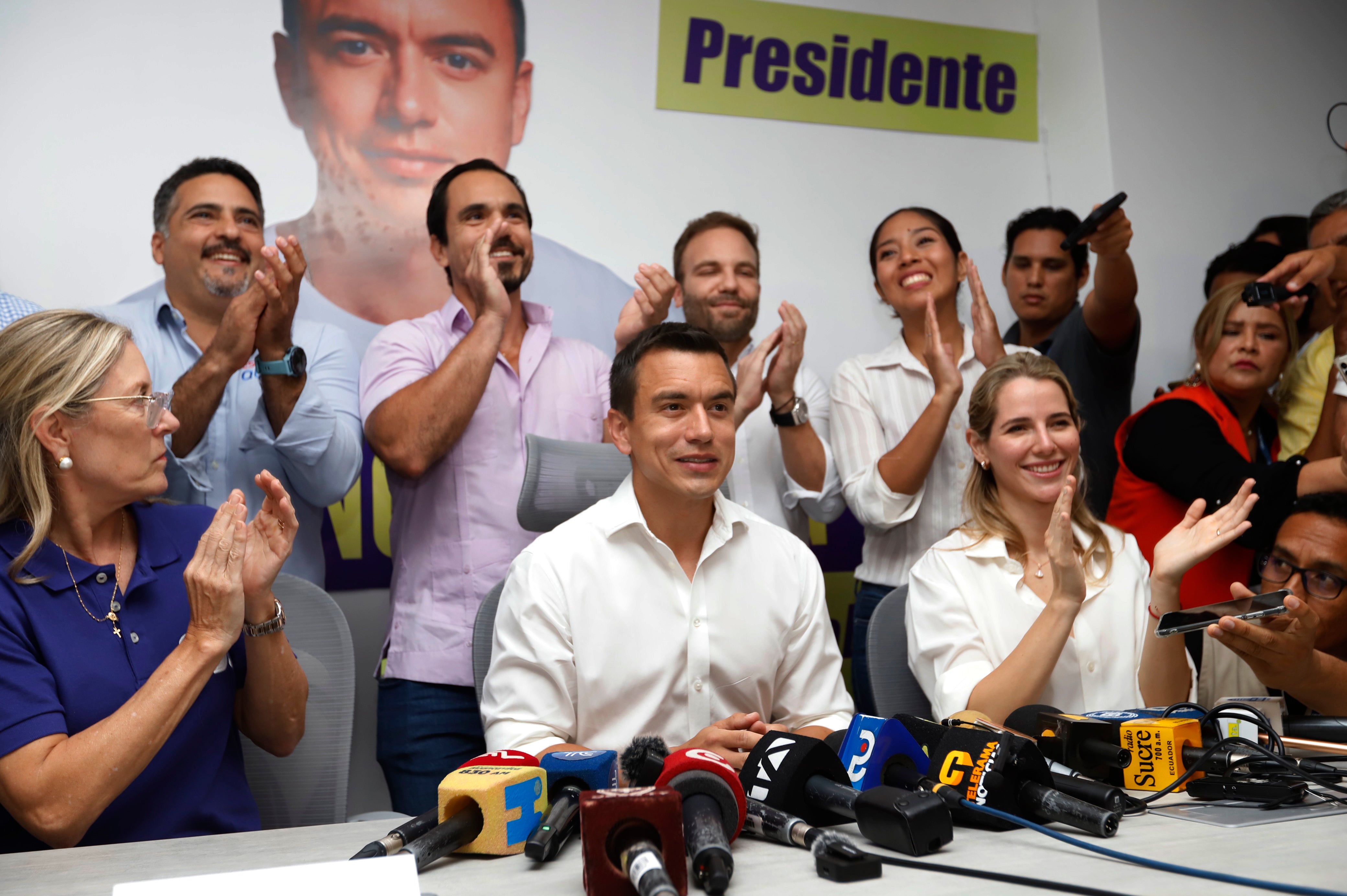 ECUADOR-ELECCIONES-NOBOA