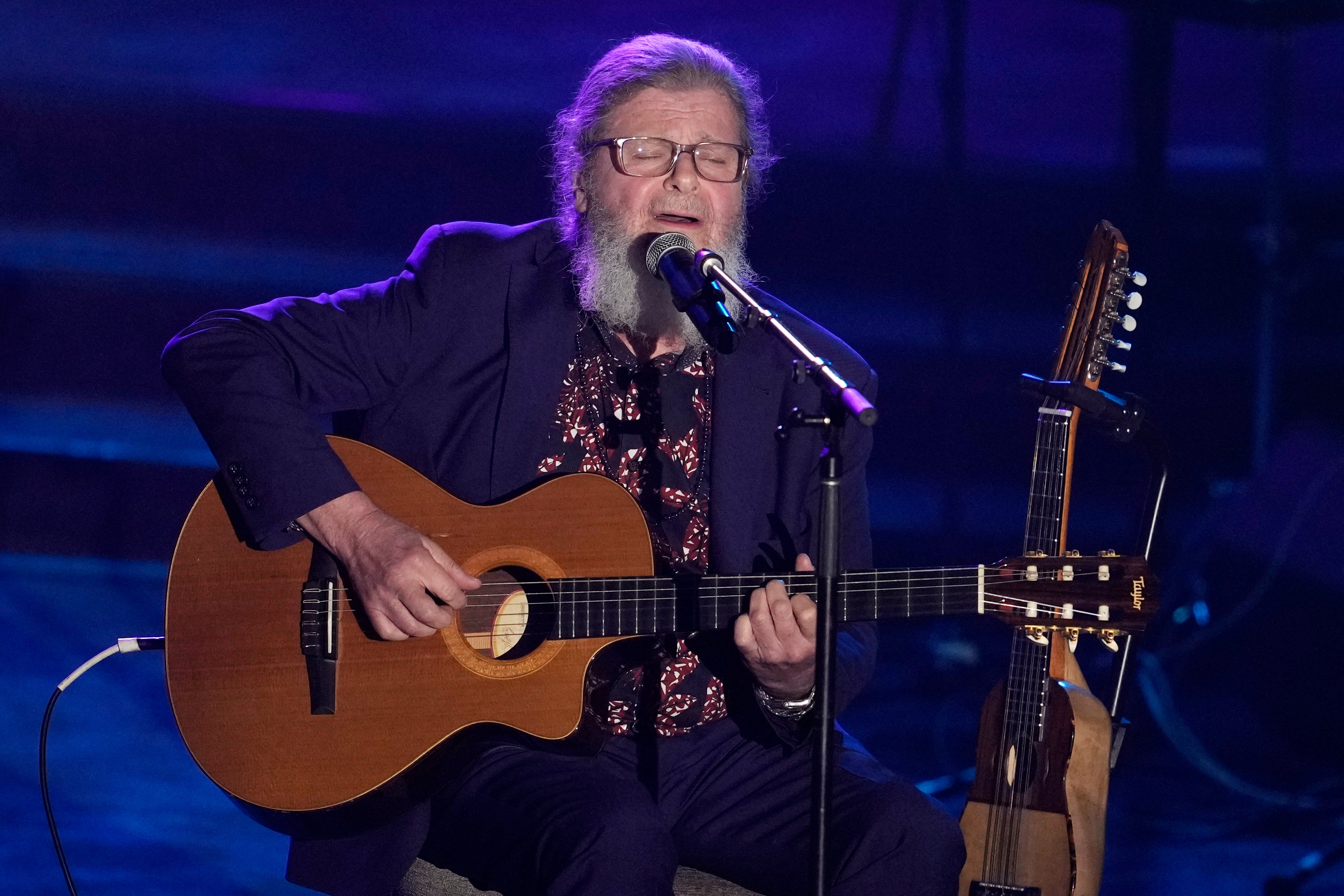 LATIN GRAMMY-GUSTAVO SANTAOLALLA