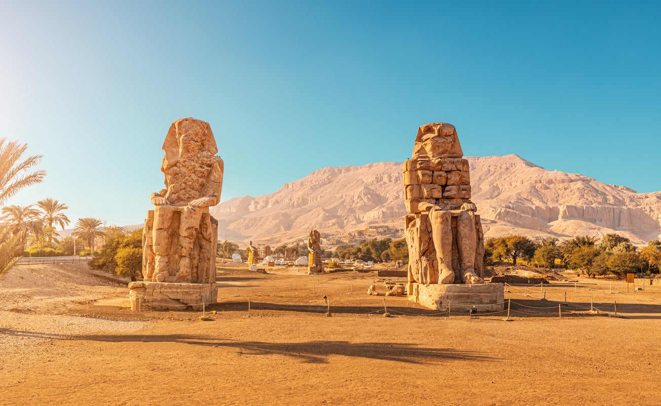 Los colosos de Memnón, cerca de Luxor, Egipto
