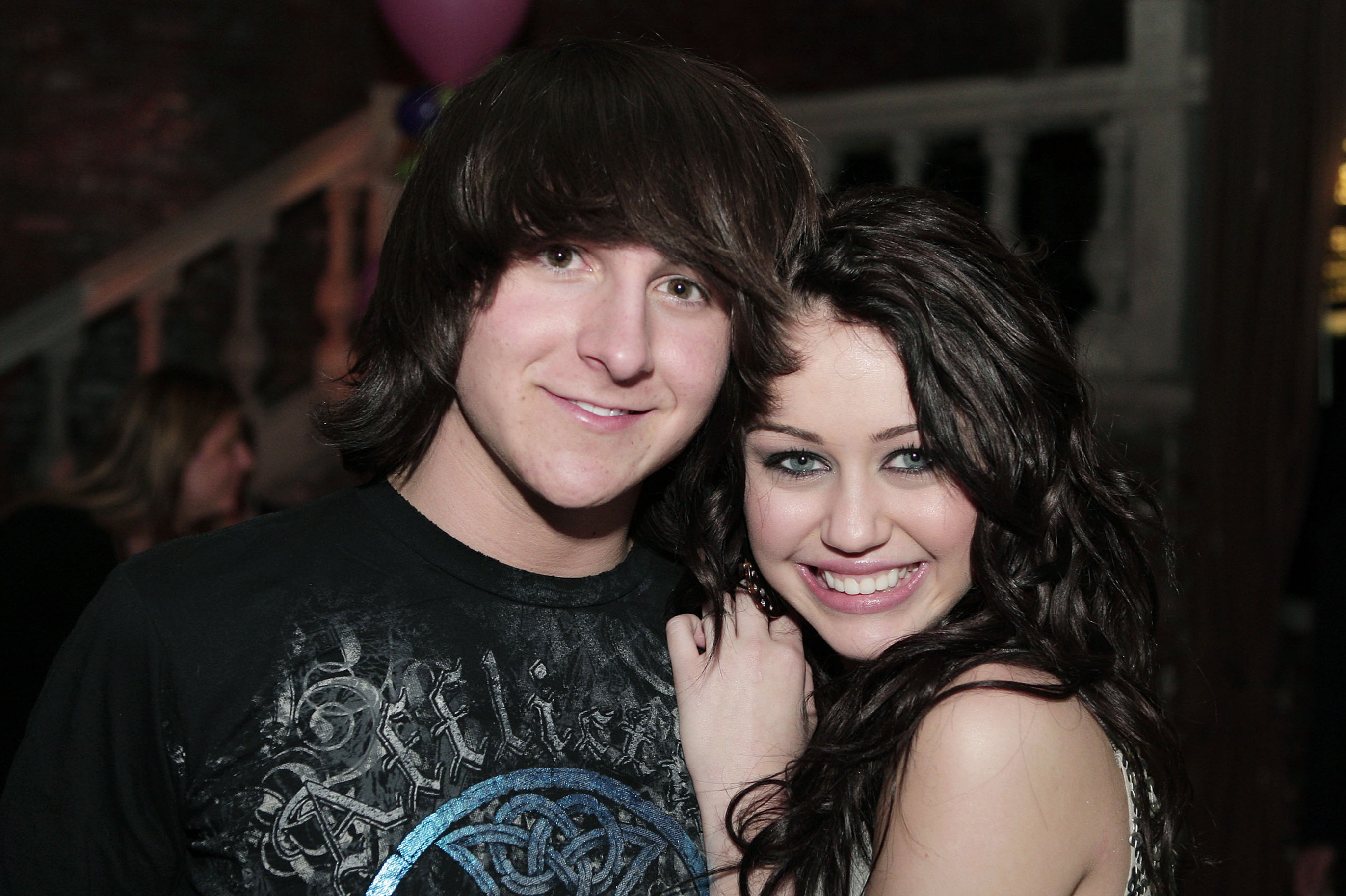 Mitchel Musso y Miley Cyrus en 2008