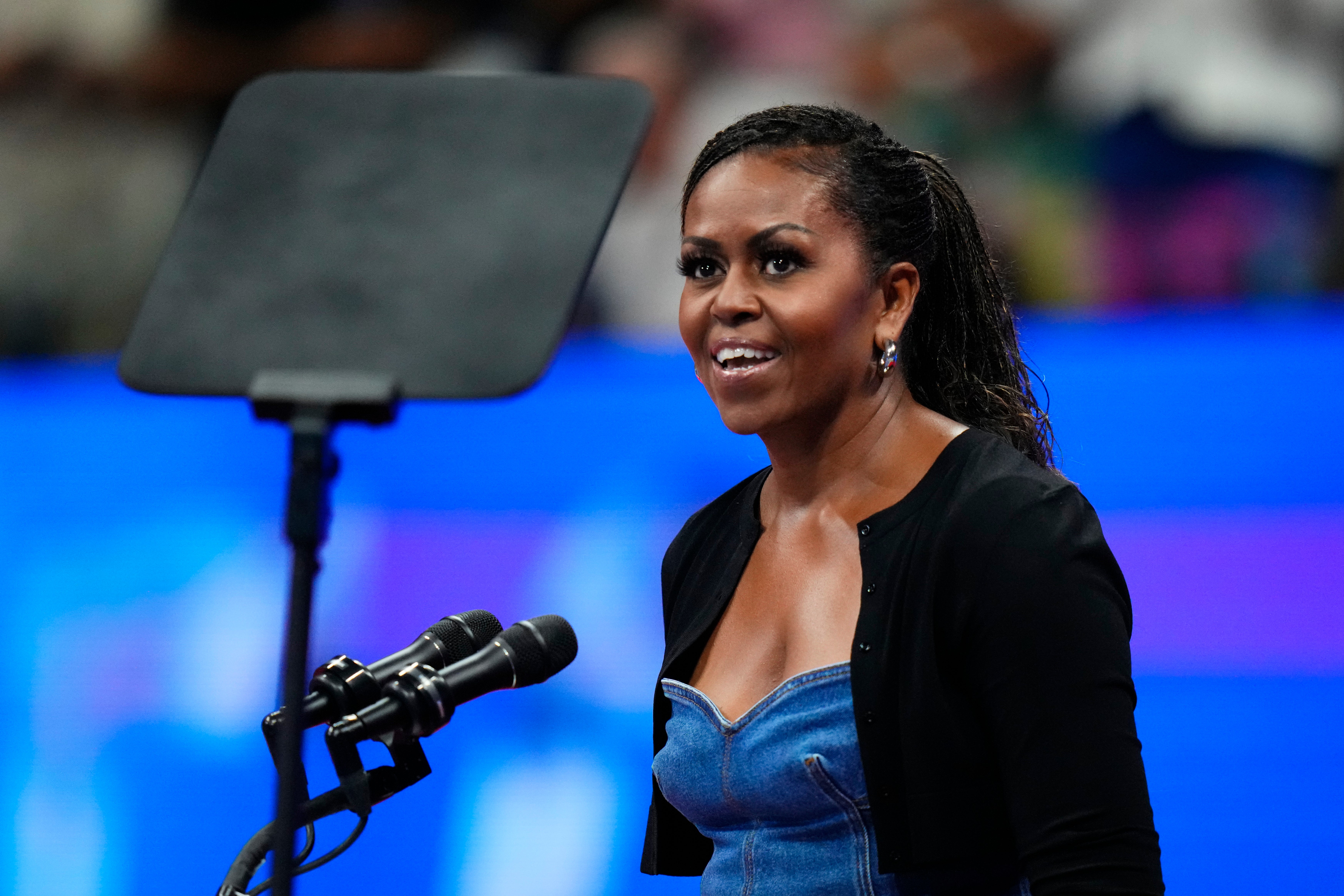 La ex primera dama de EE. UU., Michelle Obama, es la única demócrata que podría derrotar a Donald Trump en los comicios presidenciales de noviembre, según reveló una nueva encuesta