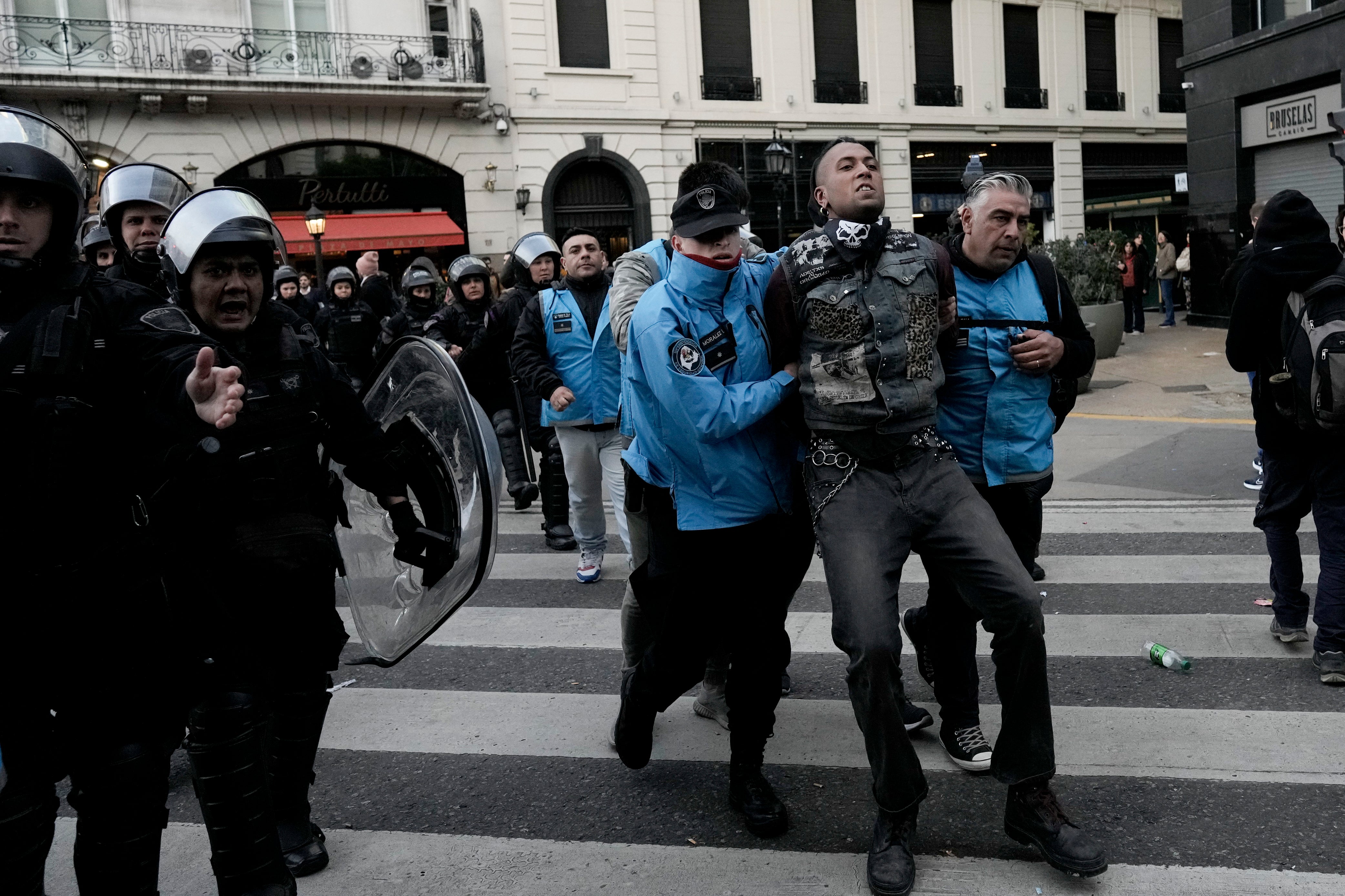 ARGENTINA-PROTESTAS