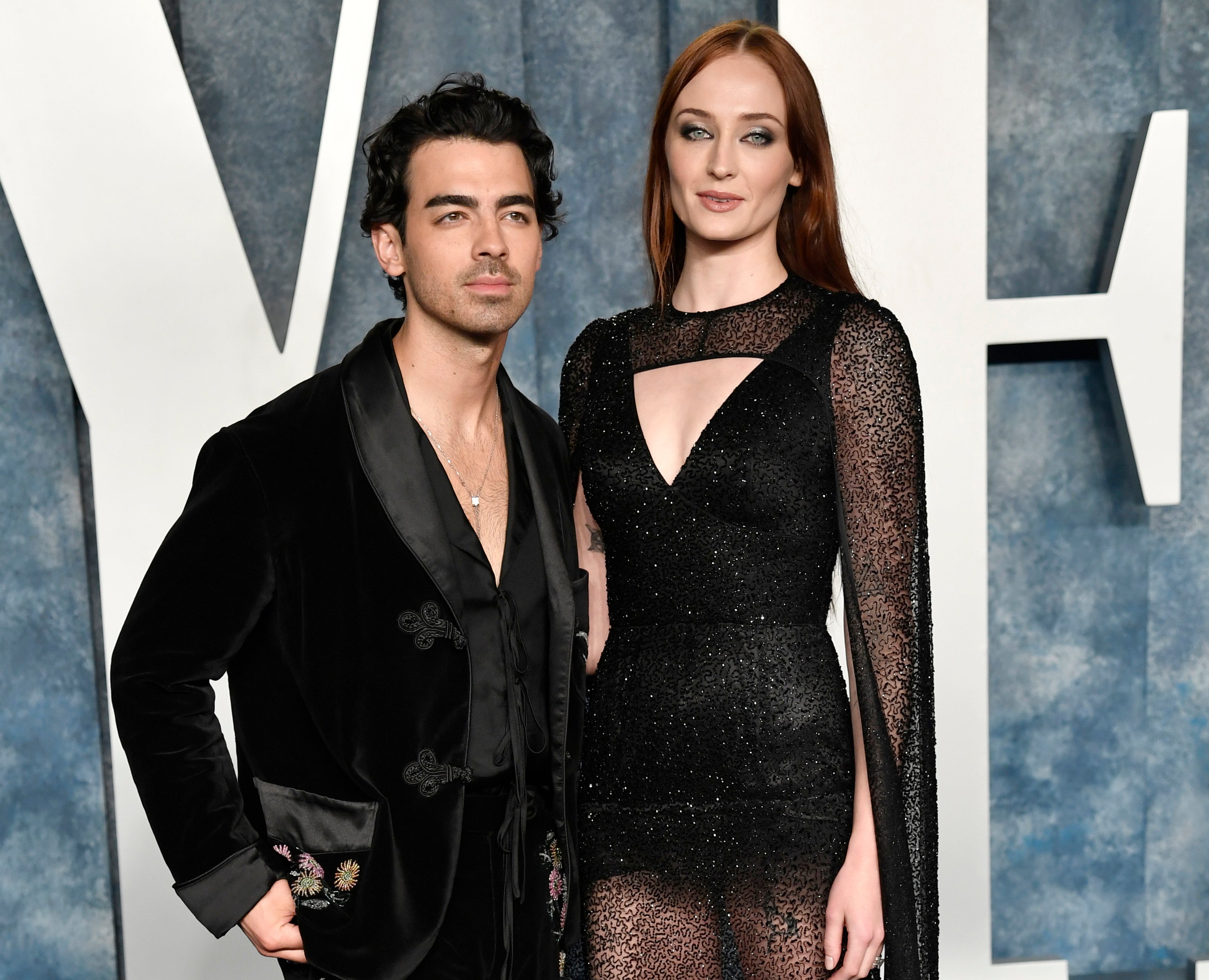 Joe Jonas y Sophie Turner aparecen en la Fiesta de los Oscar de Vanity Fair el 12 de marzo de 2023.