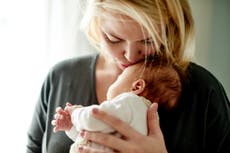 Usuarios en Reddit saltan a la defensa de una mujer que se quejó del nombre de la bebé del padre de su hija