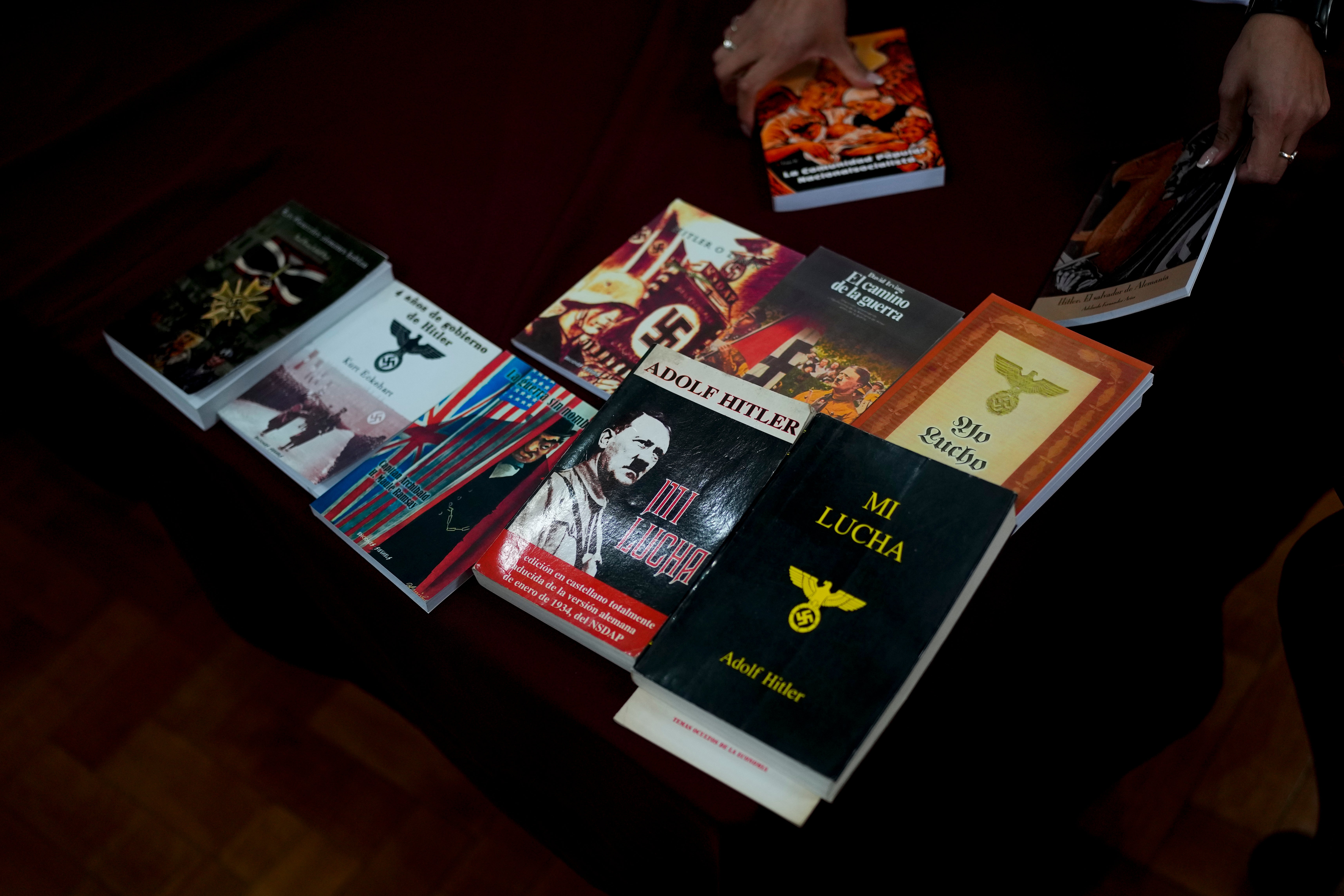 ARGENTINA-LIBROS NAZIS