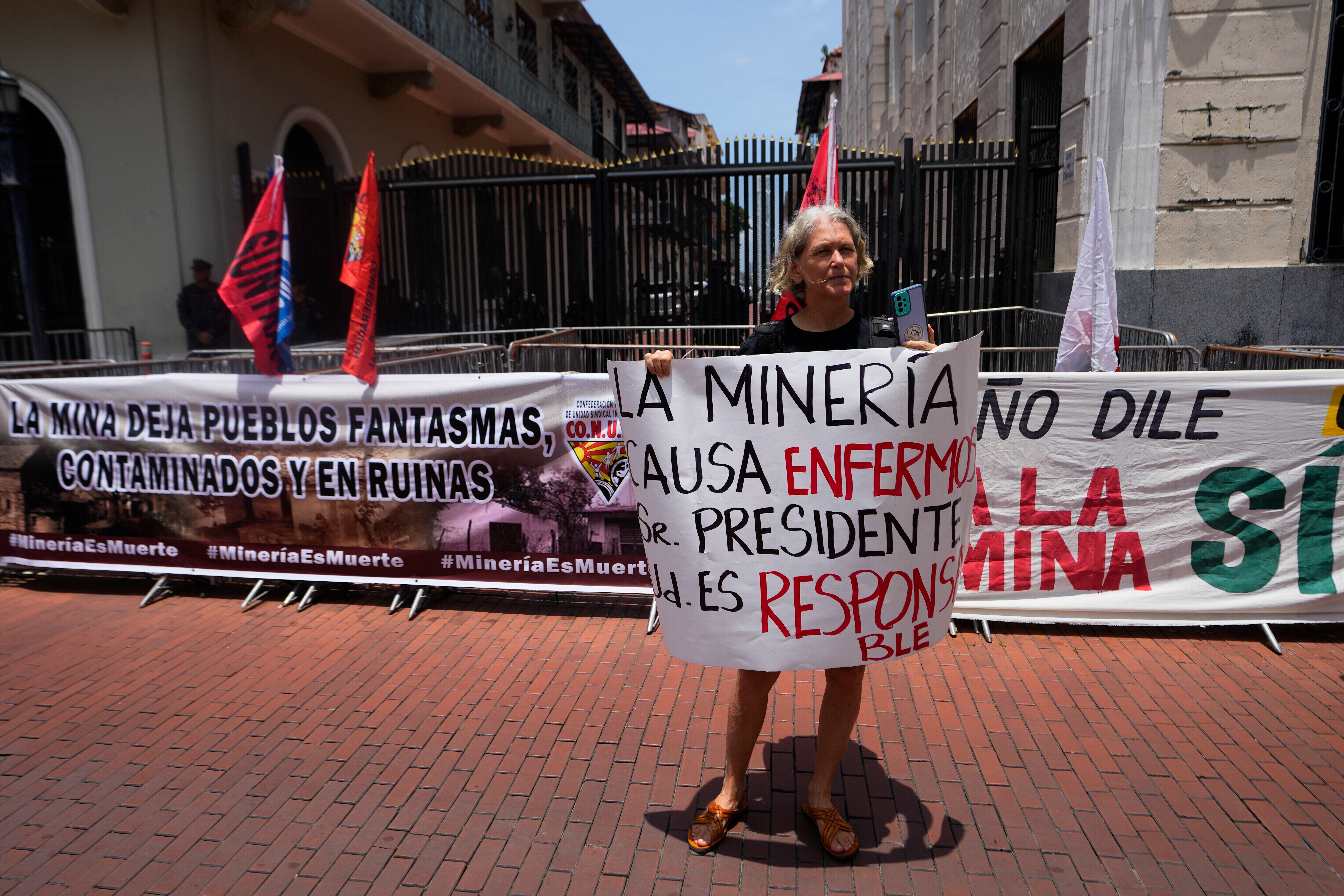 PANAMÁ-MINA-PROTESTAS