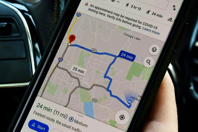 Una ilustración muestra la aplicación Google Maps en un teléfono inteligente en Arlington, Virginia, el 9 de junio de 2020.