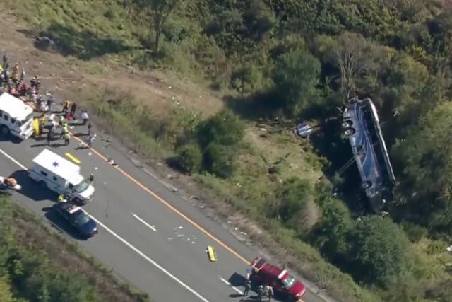 Un autobús chárter volcó en el condado de Orange, Nueva York