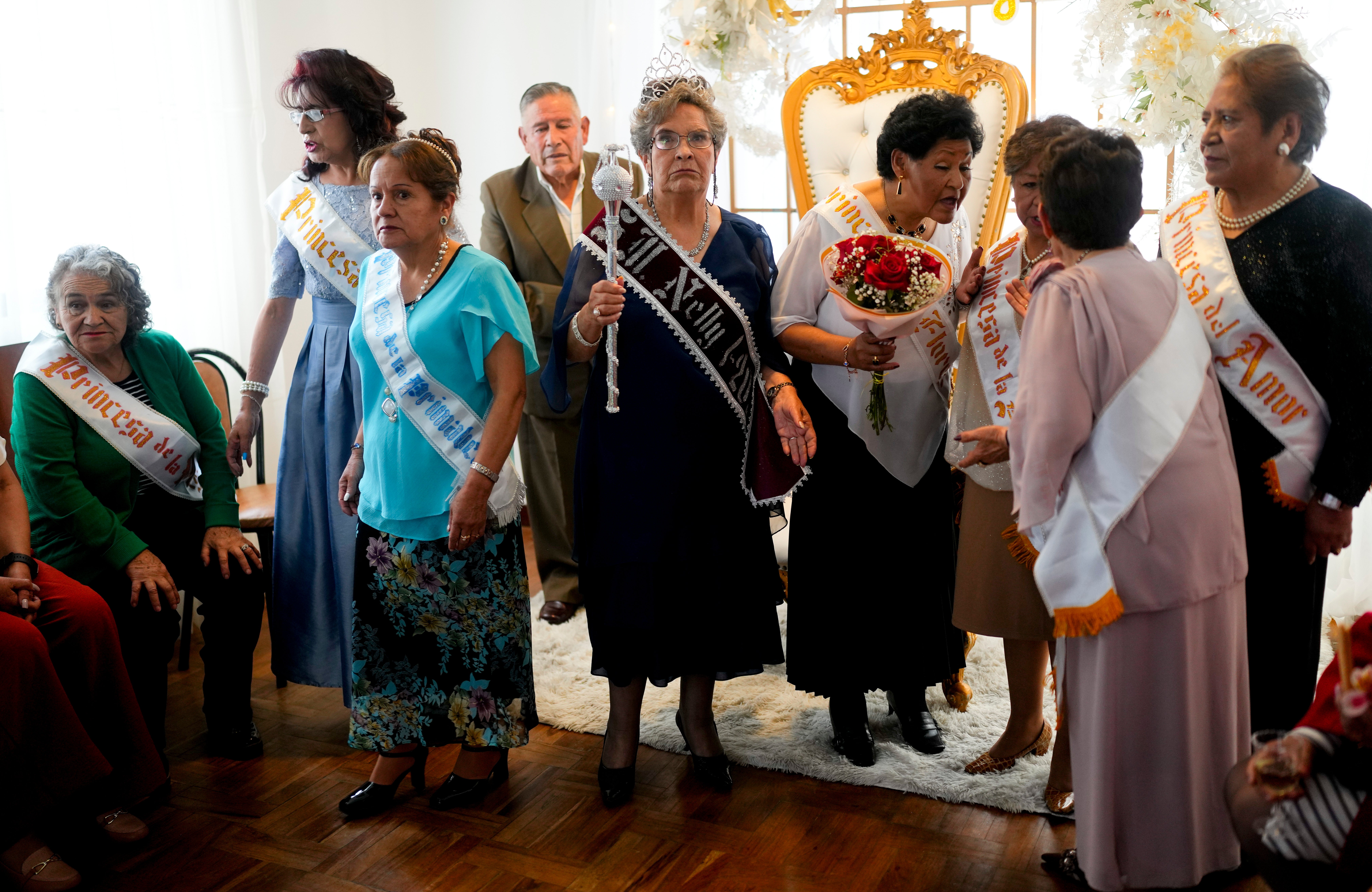 BOLIVIA-REINA ANCIANA-PRIMAVERA