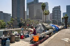 Condado y ciudad de Los Ángeles ayudarán a personas sin hogar tras acuerdo por demanda