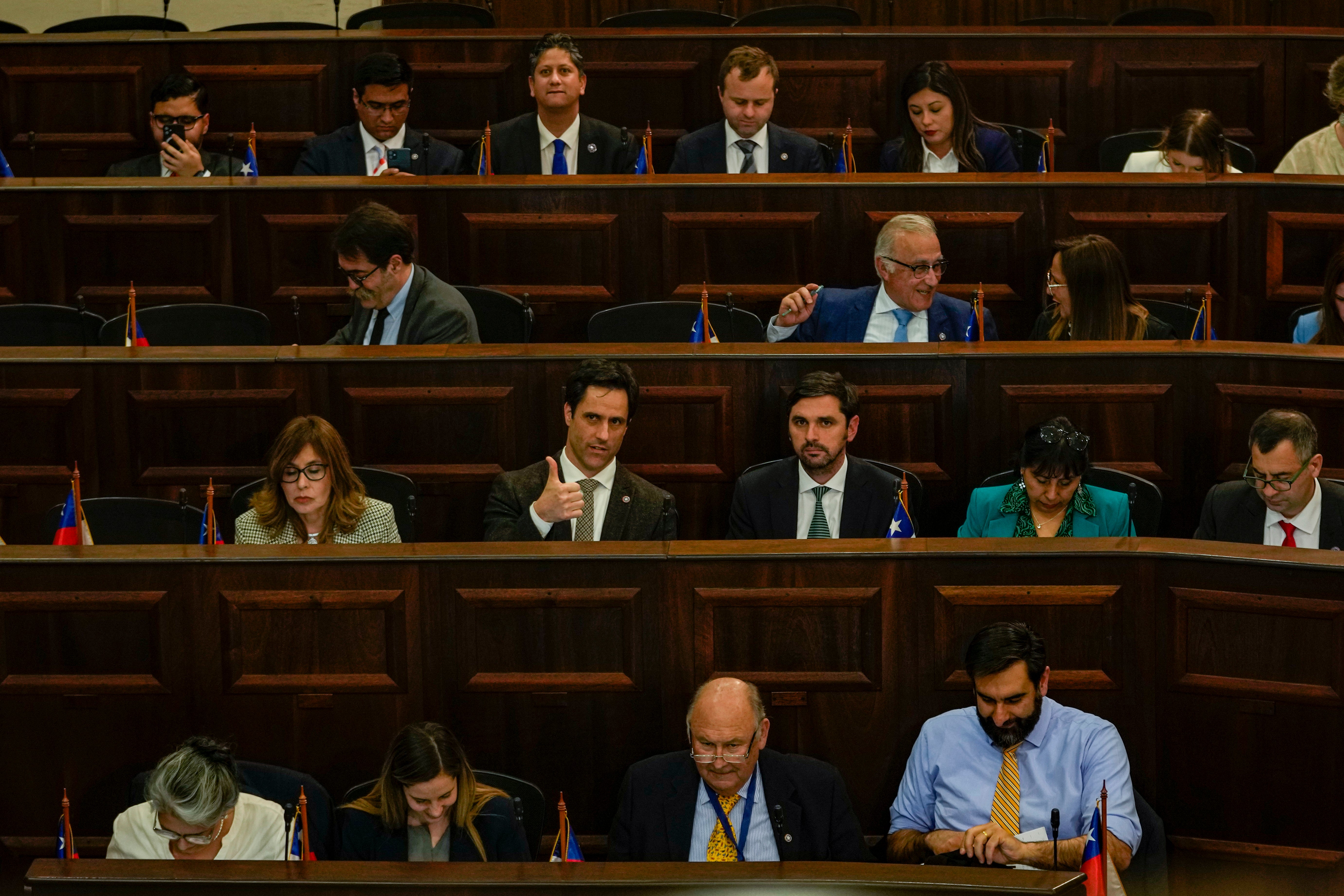 AP EXPLICA-CHILE-CONSTITUCIÓN