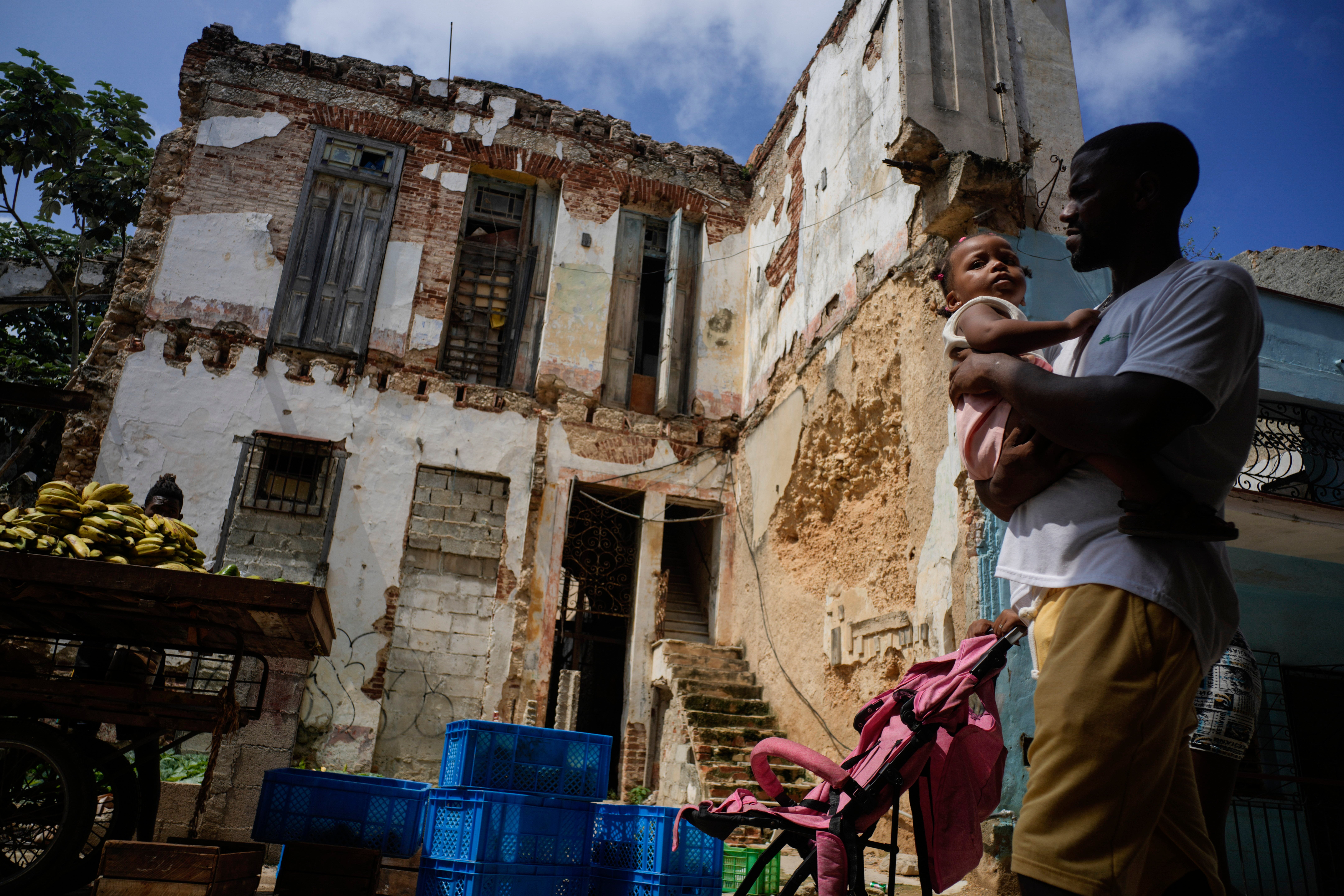 Cuba Crumbling Housing