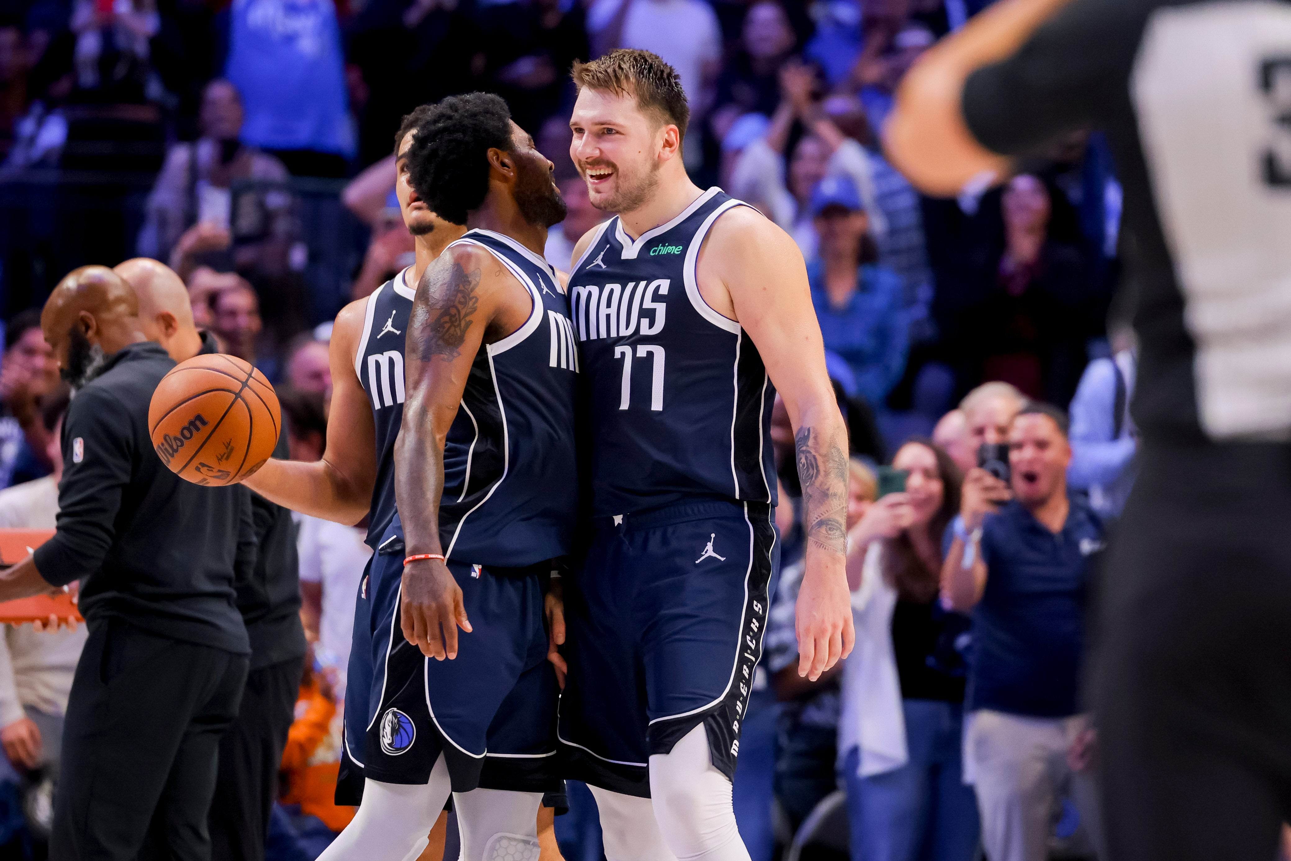 LUKA DONCIC MAVERICKS NETS