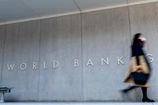 Banco Mundial advierte sobre aumento de precios de petróleo por guerra Israel-Hamás