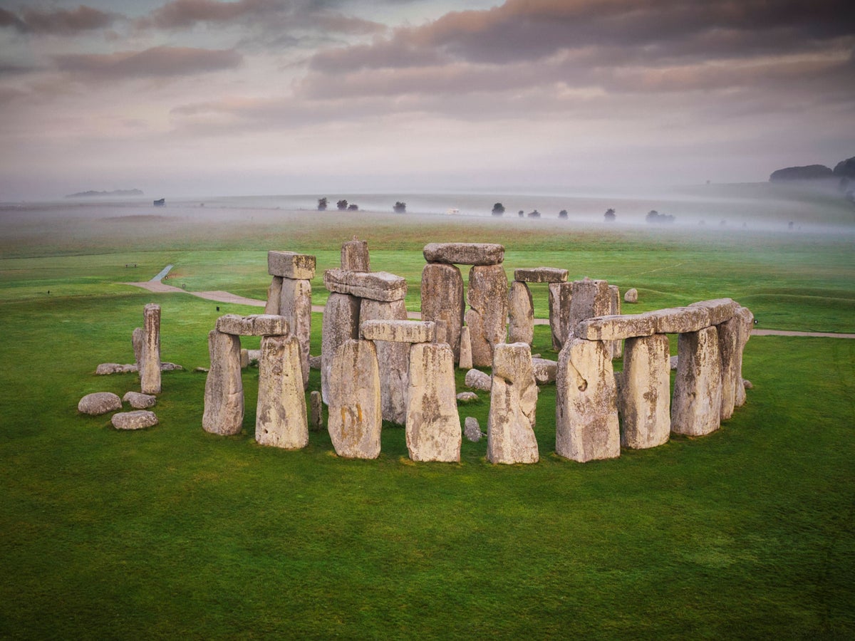 Nuevo descubrimiento sobre la Piedra del Altar pone en tela de juicio los orígenes de Stonehenge | Independent Español
