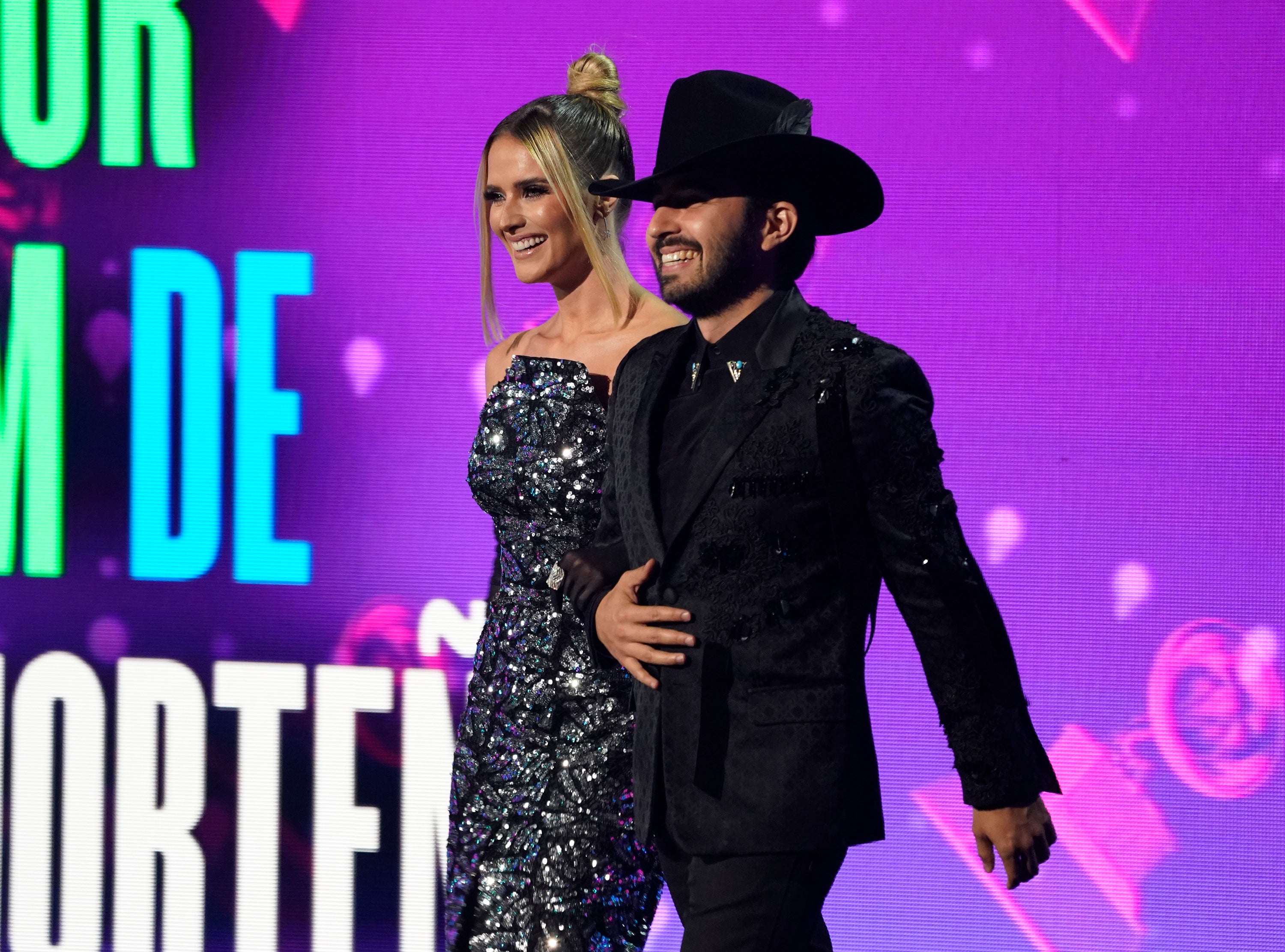 LATIN GRAMMY-JOSS FAVELA