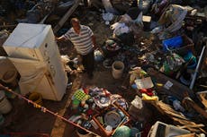 Acapulco intenta recuperarse a dos velocidades tras la devastación que dejó el huracán Otis