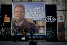Presidentes, exmandatarios e intelectuales apoyan a Massa y Milei para el balotaje en Argentina