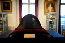 Gorra usada por Napoleón se subasta por 2,1 millones de dólares