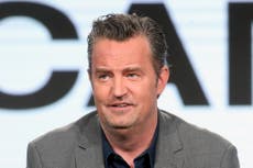 Detienen a cinco personas en relación con la muerte de Matthew Perry