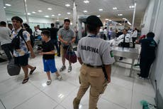México formaliza entrega de tres aeropuertos más a los militares