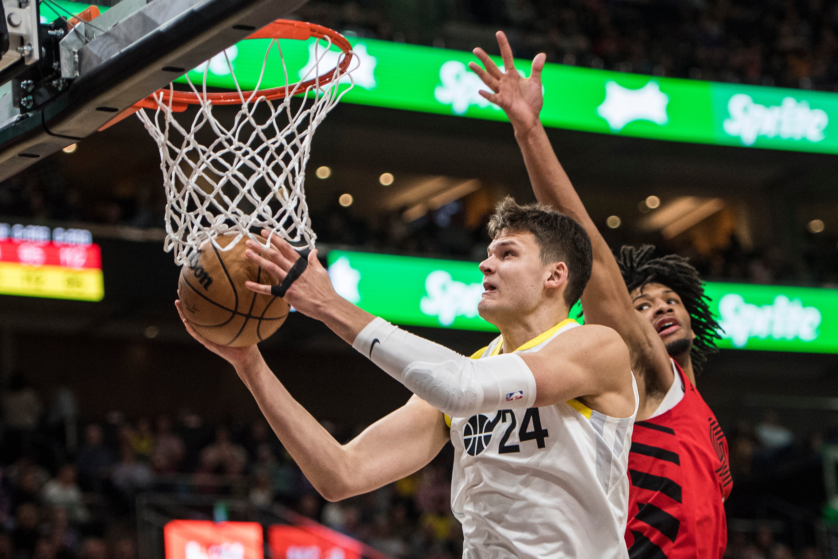 TRAIL BLAZERS-JAZZ