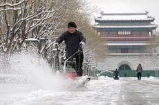 La nieve cierra escuelas y carreteras en el norte de China por 2da vez esta semana