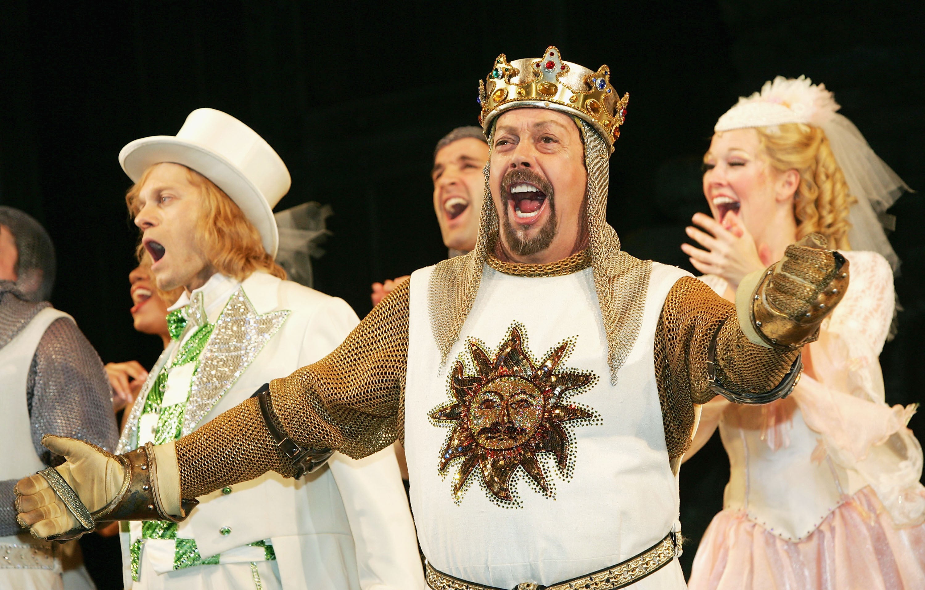 El papel de Curry en ‘Monty Python’s Spamalot’, entre 2004 y 2005, le otorgó su tercera nominación al premio Tony