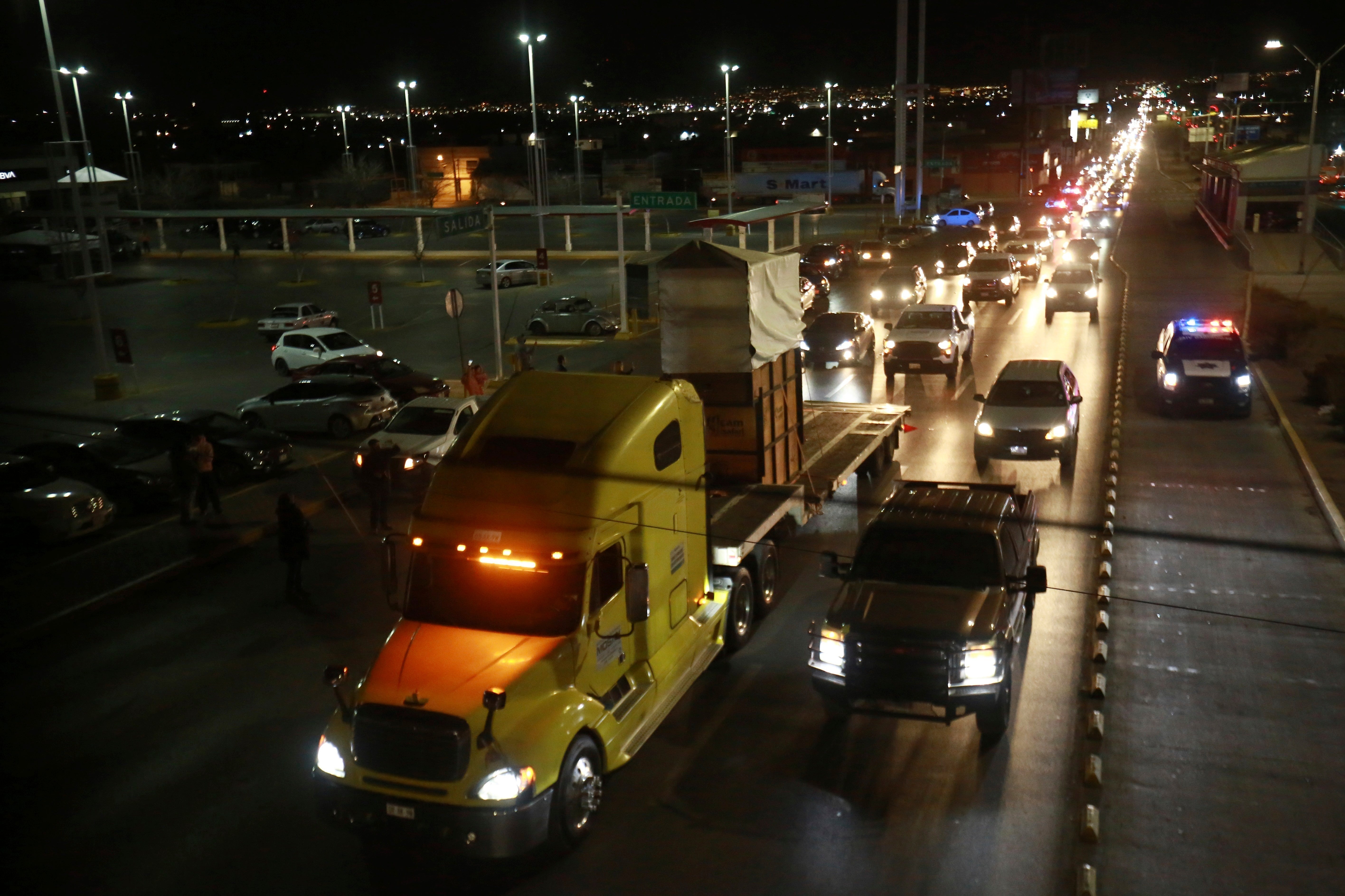40 horas de viaje hasta su nuevo hogar en México: la jirafa Benito dormirá de pie y comerá manzanas